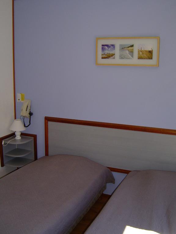 Le Magiot Hotel Montliot-et-Courcelles Cameră foto