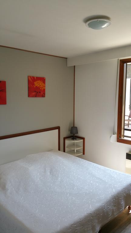 Le Magiot Hotel Montliot-et-Courcelles Cameră foto