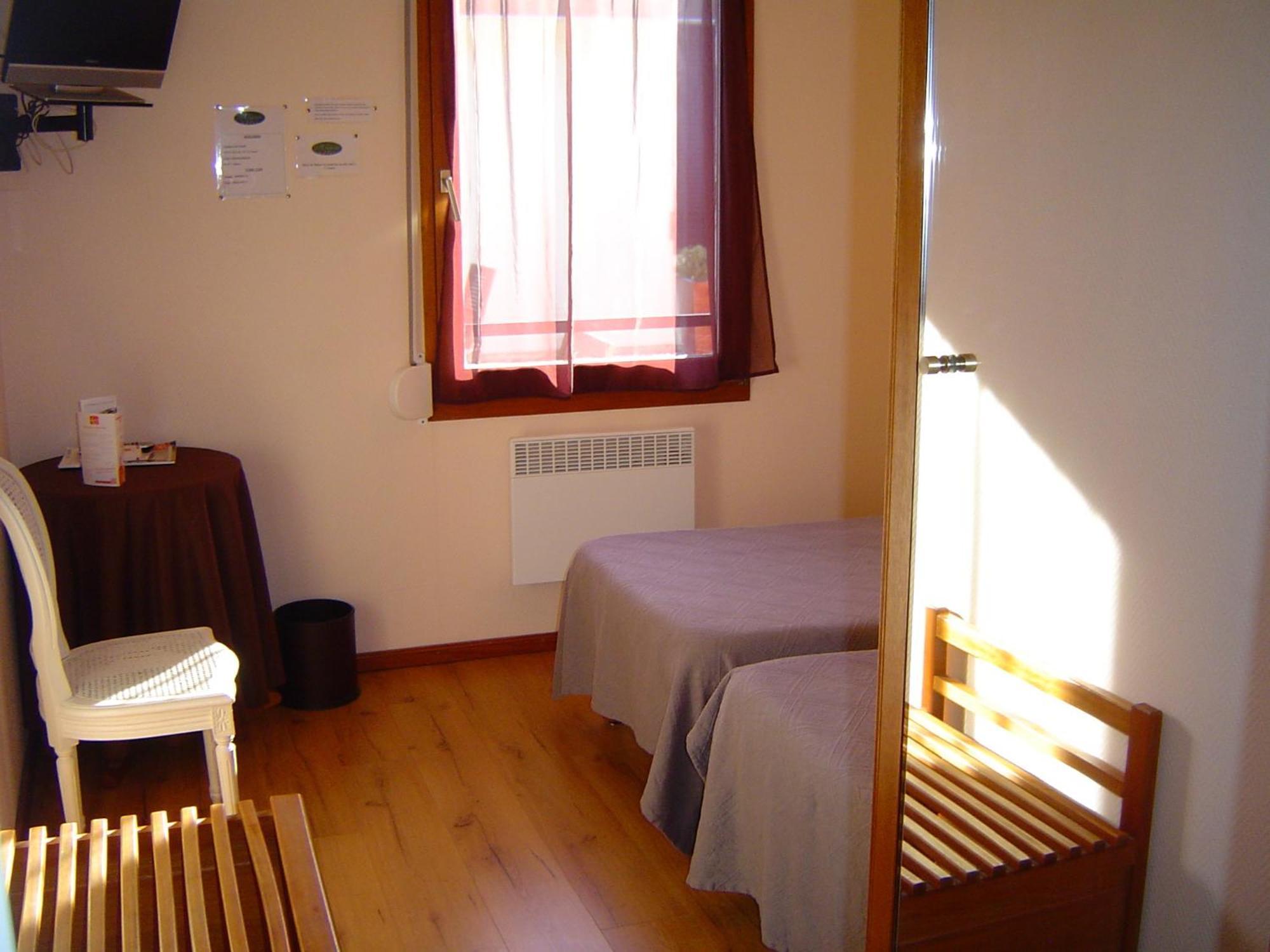 Le Magiot Hotel Montliot-et-Courcelles Cameră foto