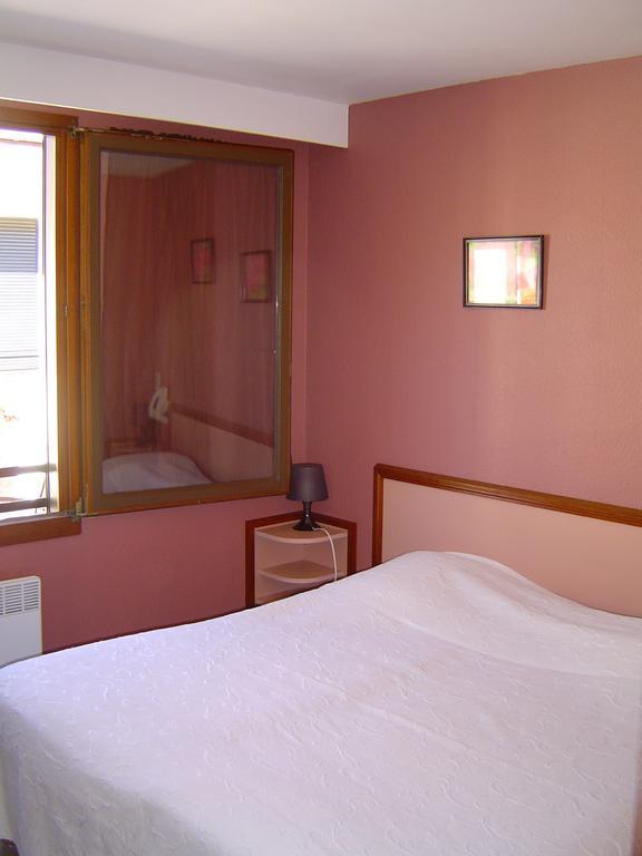 Le Magiot Hotel Montliot-et-Courcelles Exterior foto
